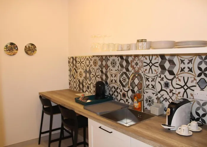 North By Petitchic 梅利哈